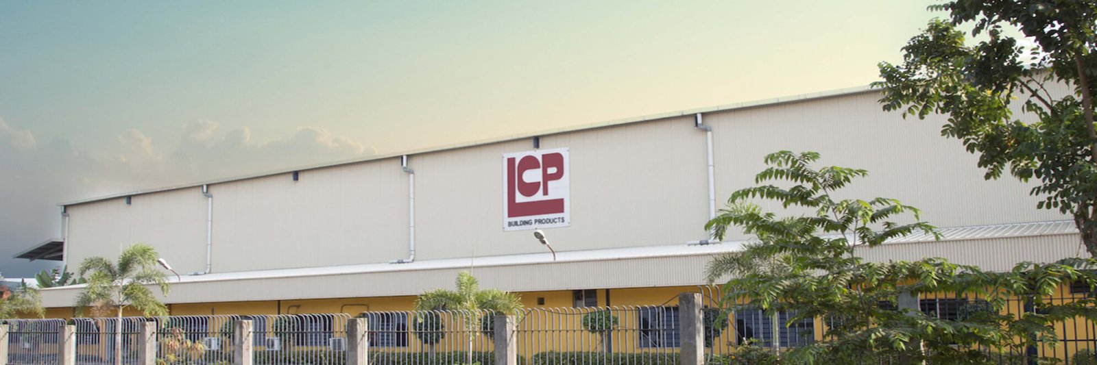 best roof sheet manufacturer in Dubai: LCP Sliders